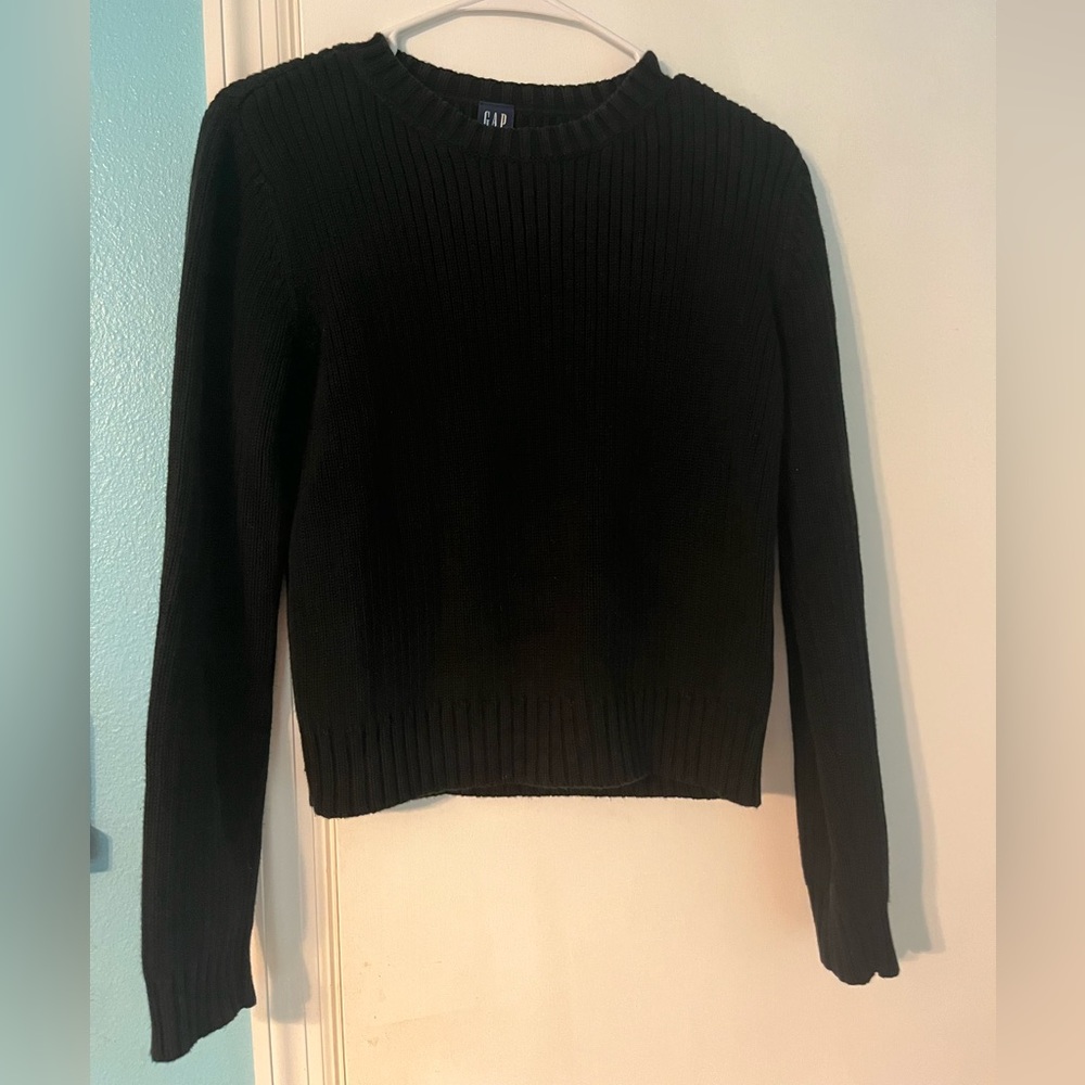 Black gap sweater
